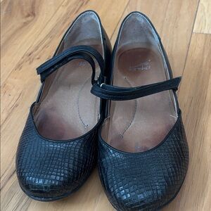 Dansko black flats size 39/8.